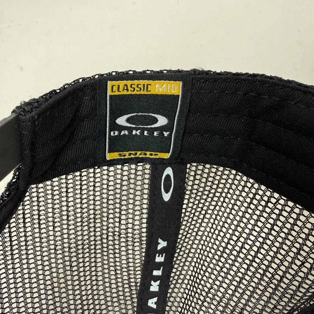 Oakley Mens Hat Gray Black Logo Classic Mid Snap Mesh Performance Fit Adjustable